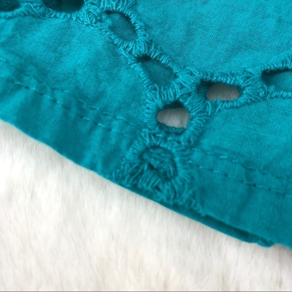 Jordan Taylor Women’s L Blue Eyelet Swim Coverup V Neck Sleeveless Summer Top - Picture 4 of 7